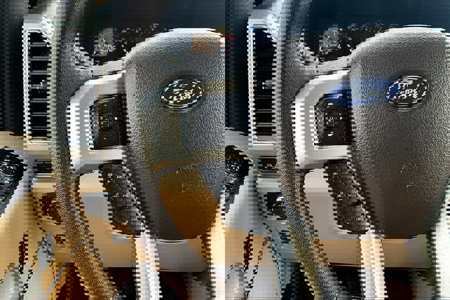 Used 2018 Ford F150 Lariat w/ Equipment Group 502A Luxury image 24