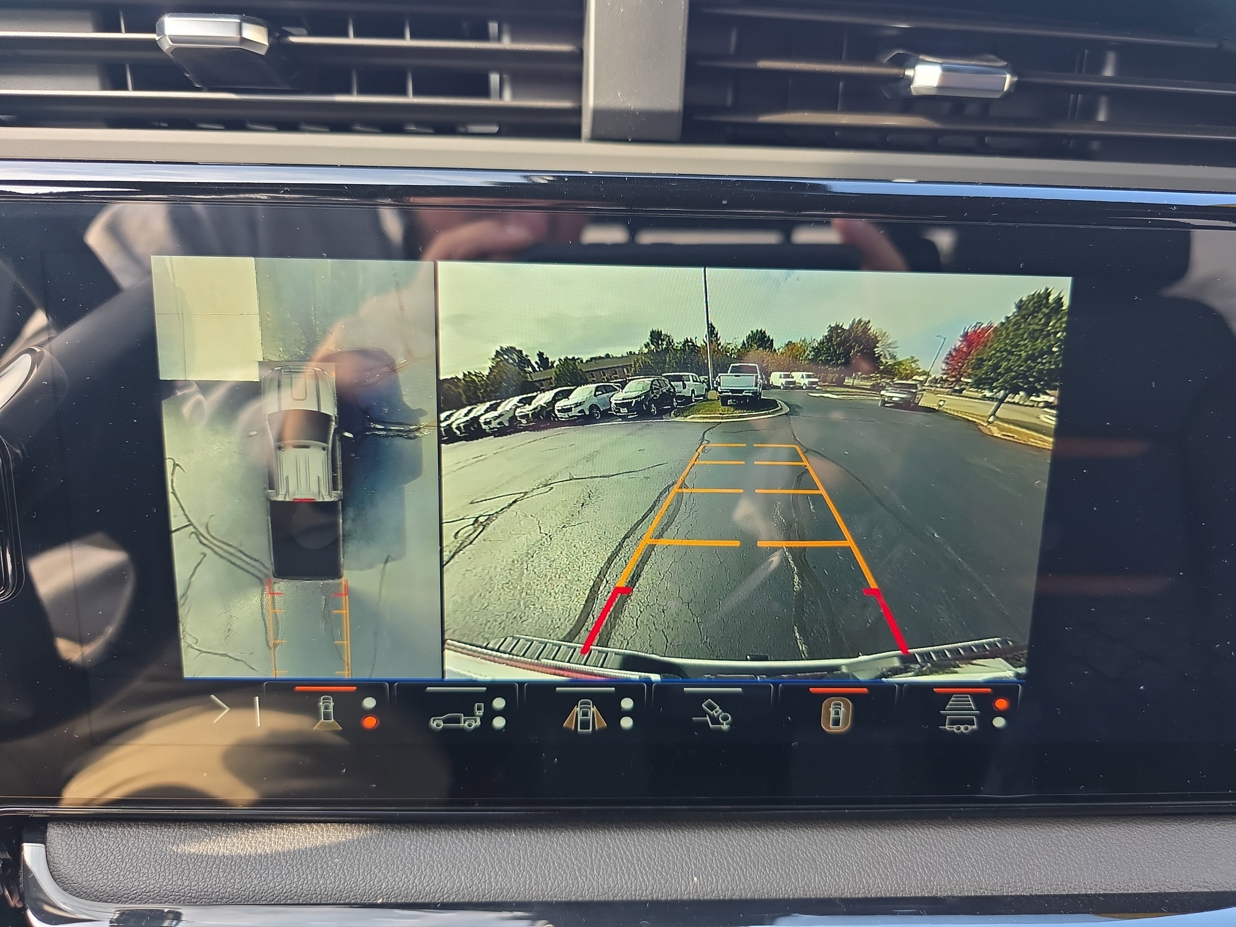 New 2026 GMC Sierra 2500 AT4 w/ AT4 Premium Plus Package image 23