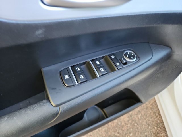 Used 2024 Kia Forte LXS image 14