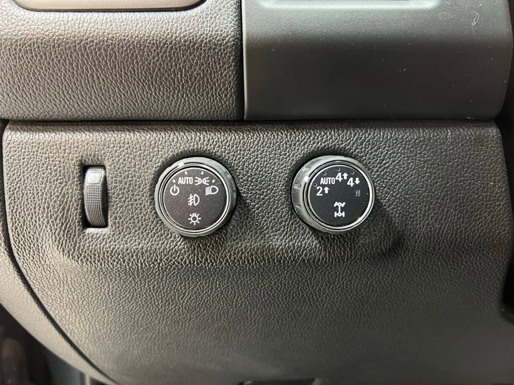 Used 2020 Chevrolet Colorado LT w/ LT Convenience Package image 16