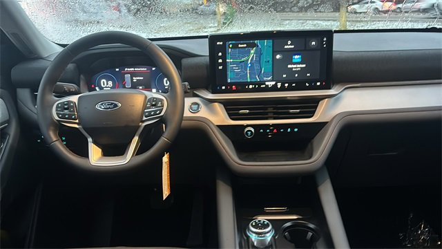 New 2025 Ford Explorer Active w/ Active Comfort Package image 6