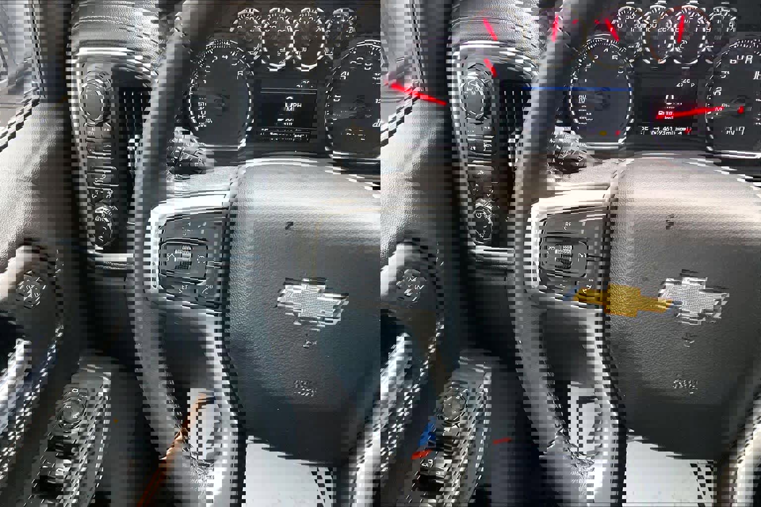 Used 2022 Chevrolet Silverado 1500 LT image 24