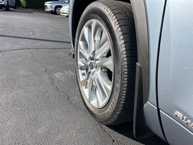 Used 2022 Toyota Highlander Limited image 11