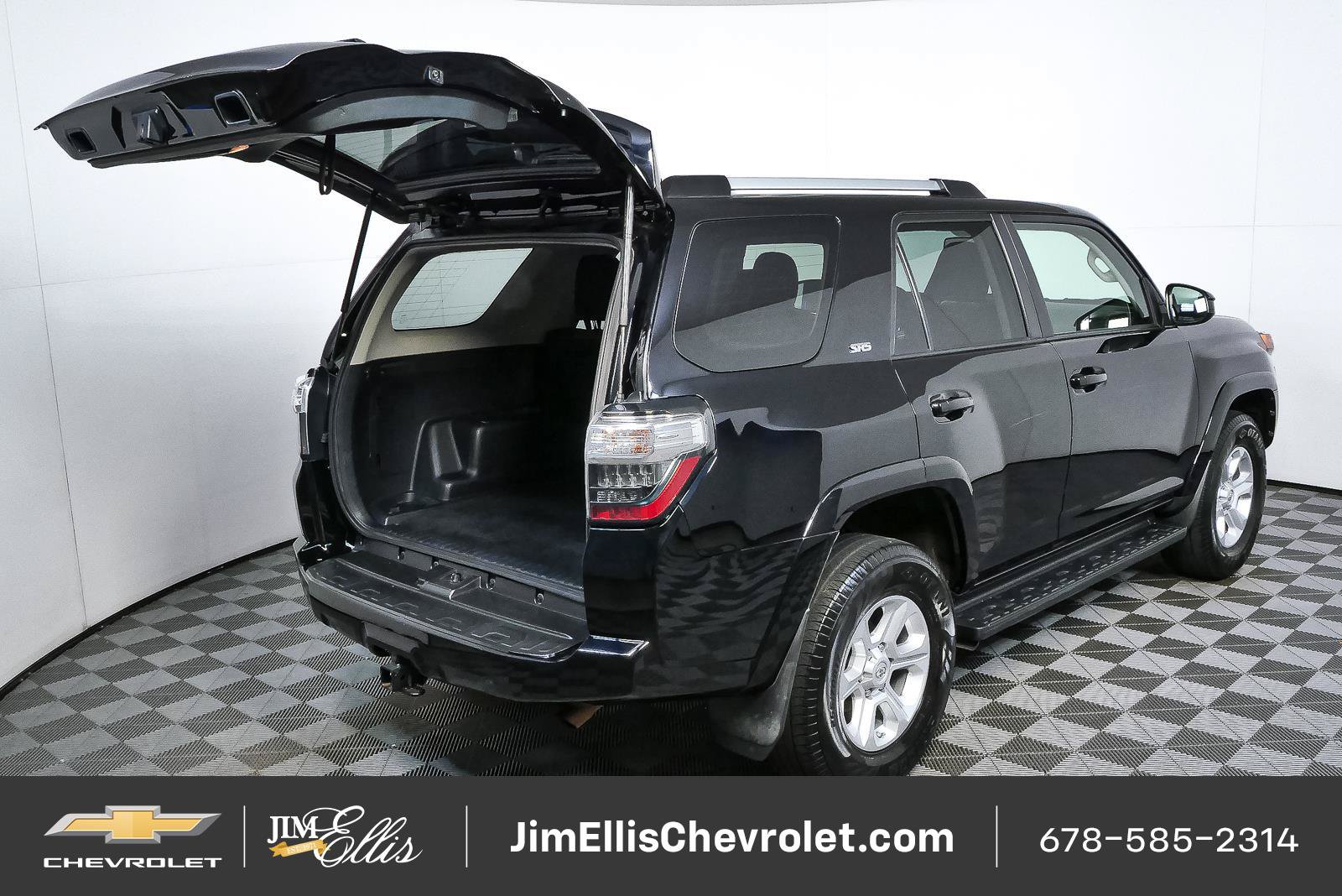 Used 2021 Toyota 4Runner SR5 AWD/4WD image 24