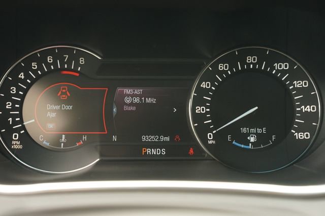 Used 2016 Lincoln MKX Reserve w/ Technology Package FWD image 25