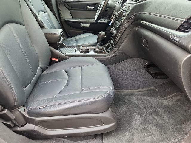 Used 2016 Chevrolet Traverse LT w/ Style and Technology Package FWD image 25