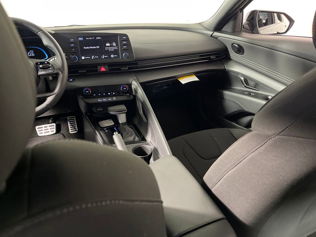 New 2026 Hyundai Elantra Sport image 17