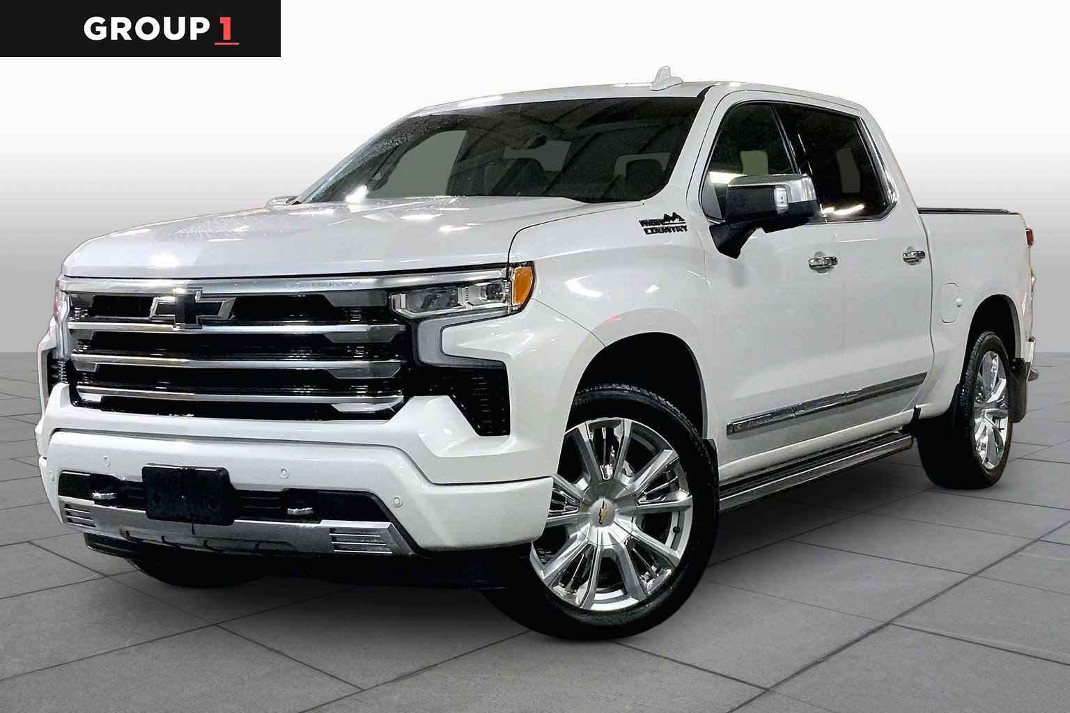 Used 2024 Chevrolet Silverado 1500 High Country w/ High Country Premium Package AWD/4WD image 1