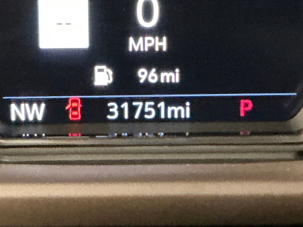 Used 2022 GMC Sierra 1500 Denali w/ Denali Premium Package image 17