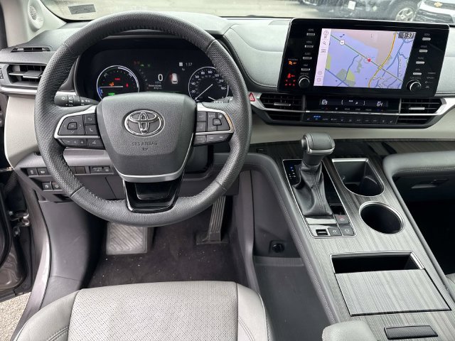 Used 2021 Toyota Sienna Limited AWD/4WD image 15