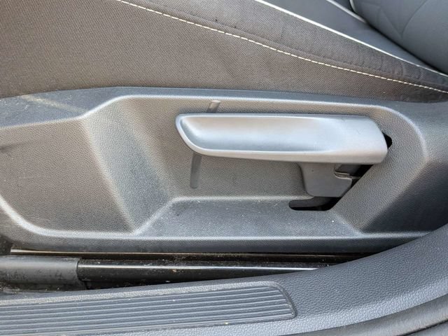 Certified 2025 Volkswagen Jetta Sport FWD image 19