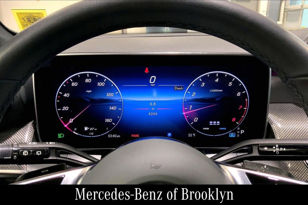 Used 2025 Mercedes-Benz GLC 300 4MATIC image 26