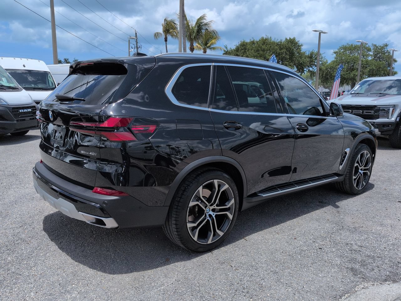 Used 2025 BMW X5 sDrive40i w/ Climate Comfort Package RWD image 5