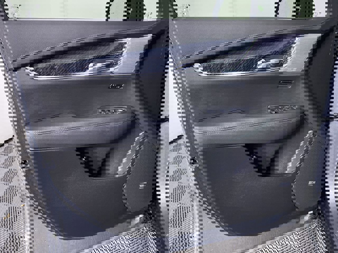 New 2025 Cadillac XT6 Premium Luxury w/ Technology Package image 13