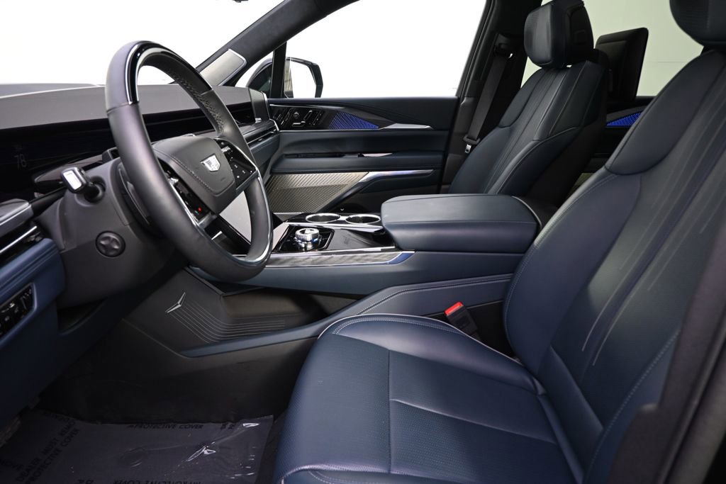 New 2025 Cadillac Escalade IQ Luxury 2 AWD/4WD image 13