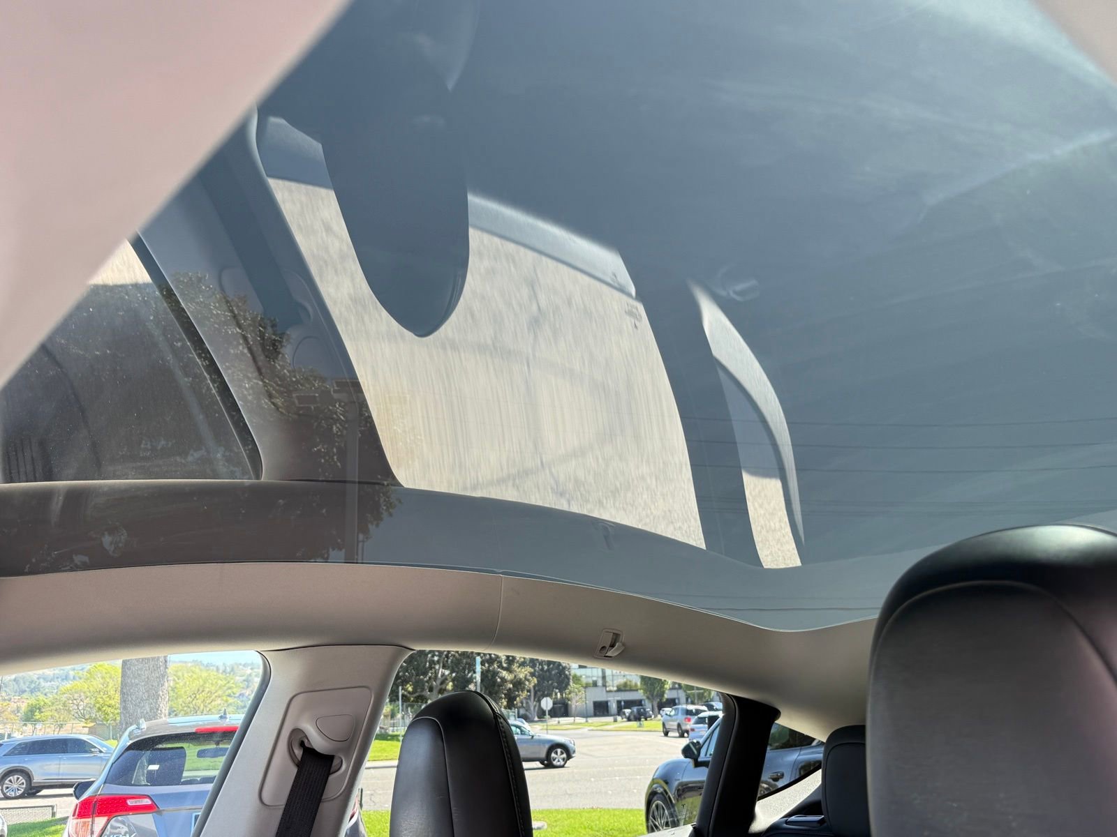 Used 2022 Tesla Model Y Long Range image 26