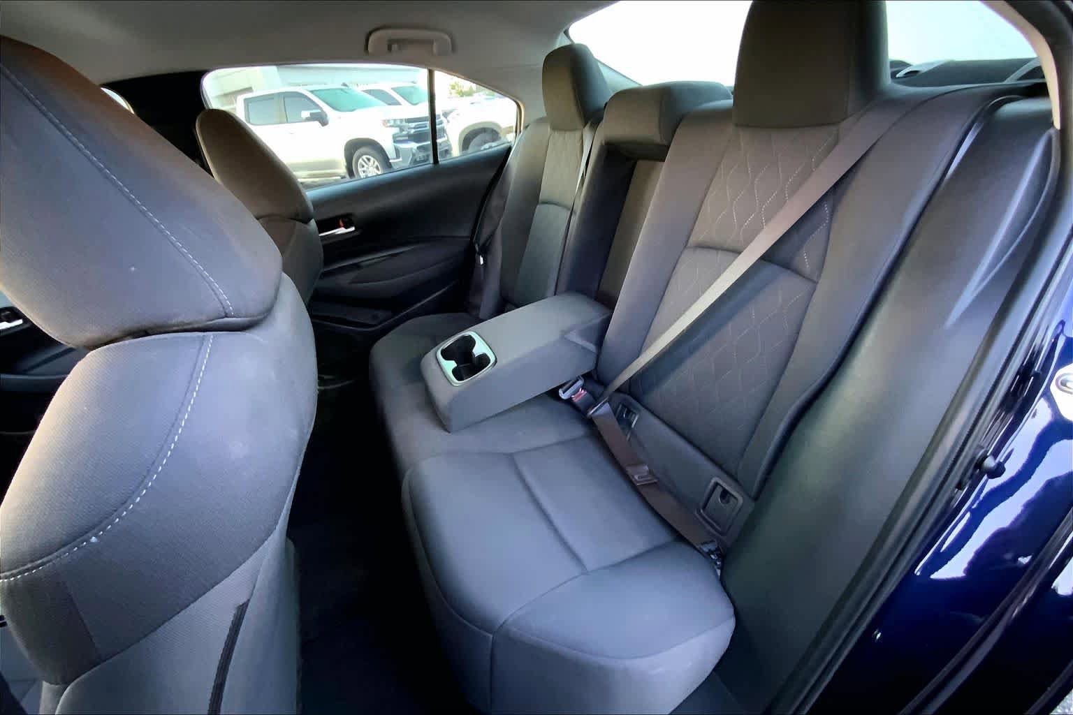 Used 2020 Toyota Corolla LE FWD image 20