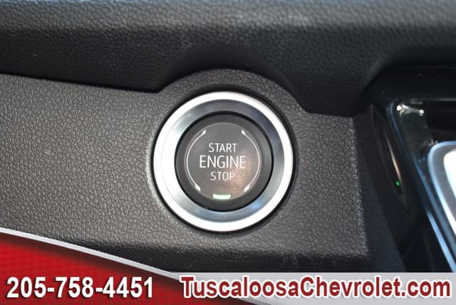 Used 2025 Chevrolet Traverse LT w/ Driver Confidence Package image 41