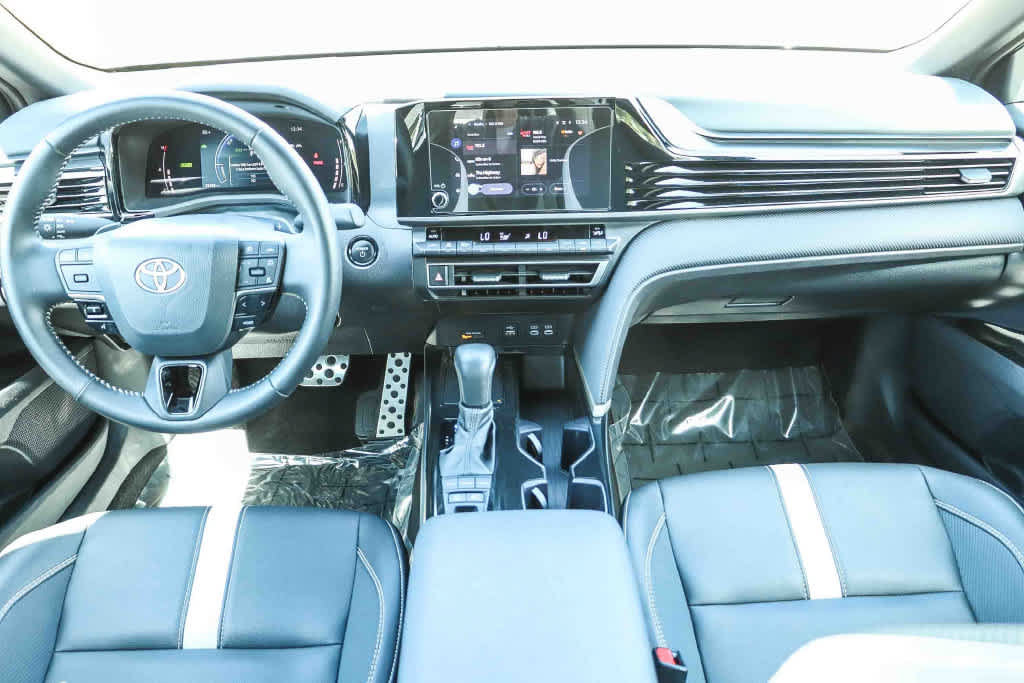 Used 2026 Toyota Camry SE FWD image 12