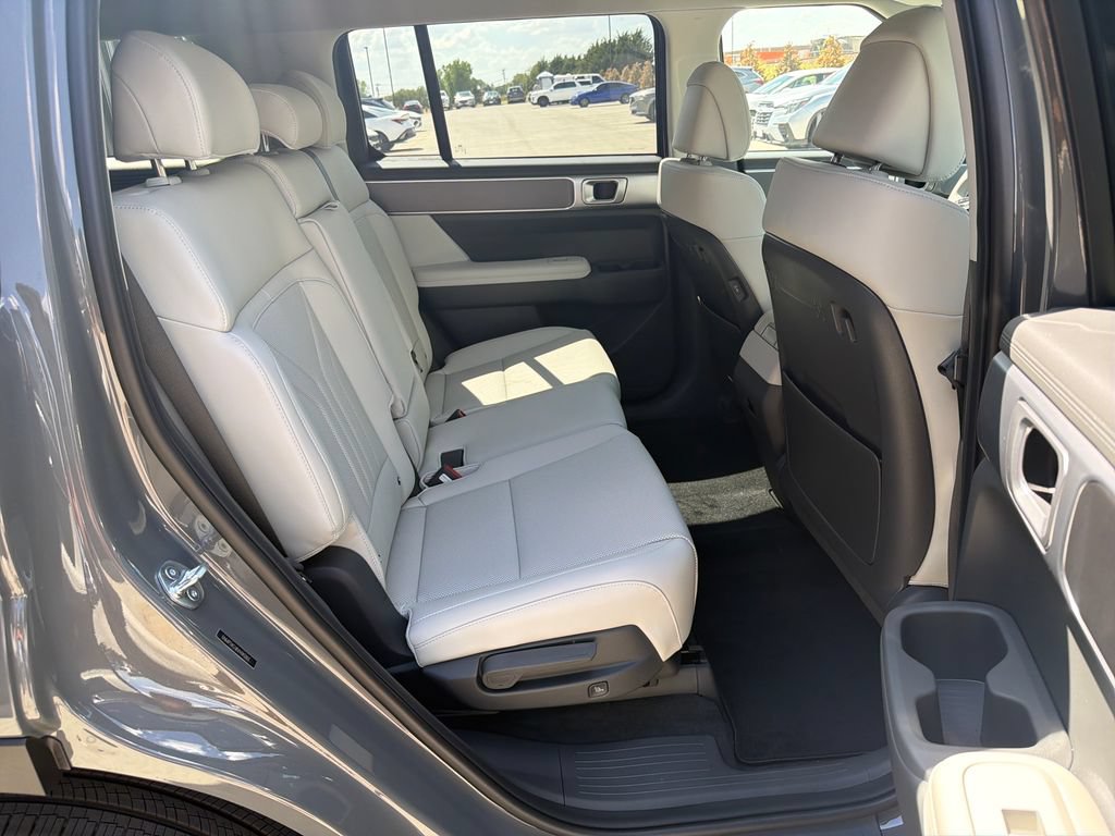 New 2027 Hyundai Santa Fe SEL FWD image 34