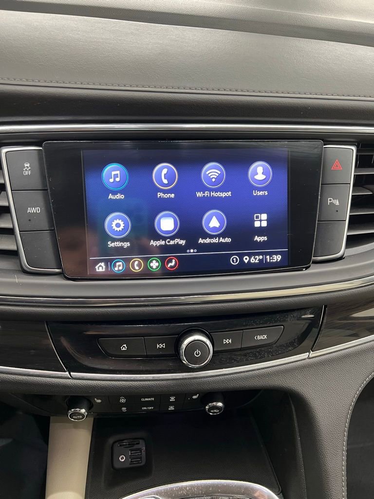 Used 2021 Buick Enclave Essence AWD/4WD image 17