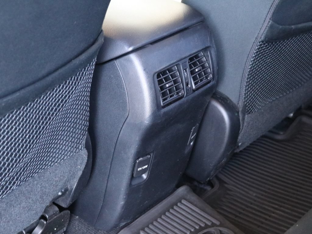 Used 2019 Toyota 4Runner SR5 AWD/4WD image 29