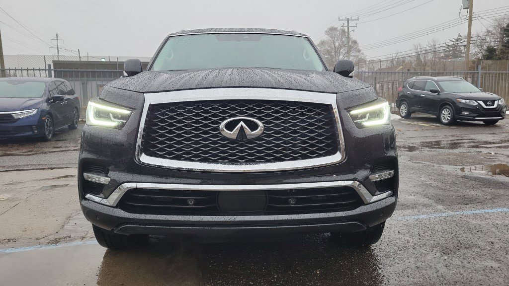 Used 2024 INFINITI QX80 Luxe w/ Cargo Package image 4