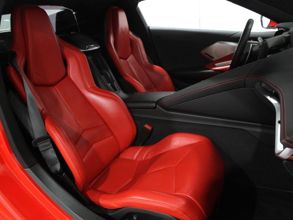 Used 2021 Chevrolet Corvette Stingray Preferred Cpe w/ Z51 Performance Package image 25