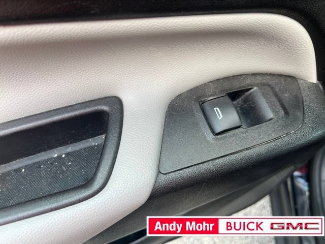 Used 2019 Chevrolet Equinox LS AWD/4WD image 34