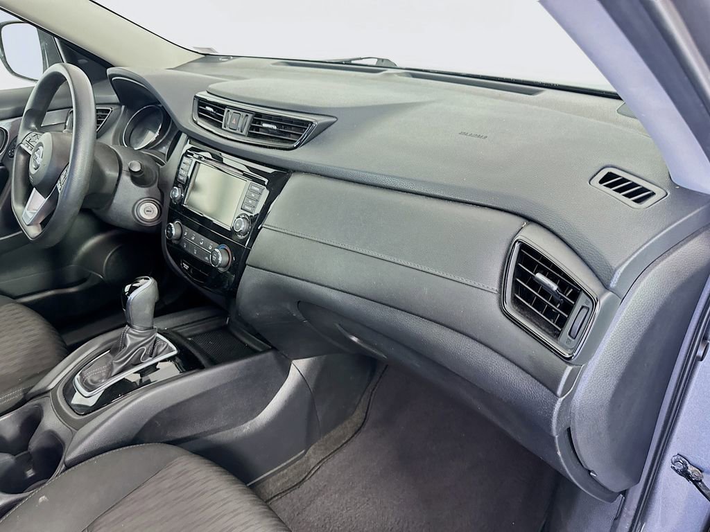 Used 2020 Nissan Rogue S image 26