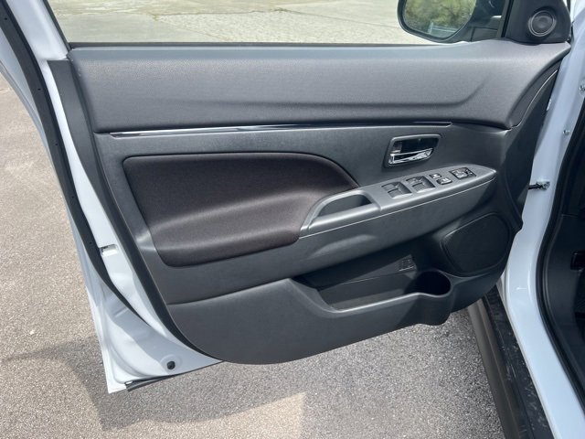 New 2025 Mitsubishi Outlander Sport ES image 13