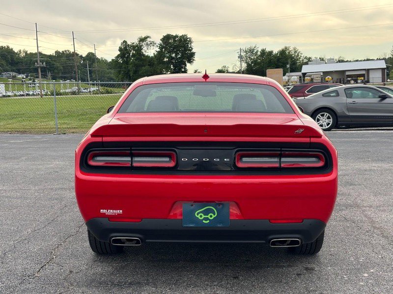 Used 2019 Dodge Challenger SXT w/ Plus Package AWD/4WD image 4