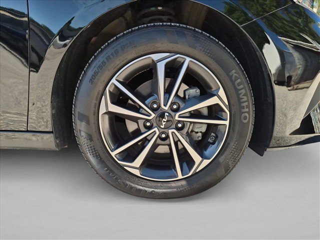 Used 2024 Kia Forte LXS w/ LXS Technology Package FWD image 22