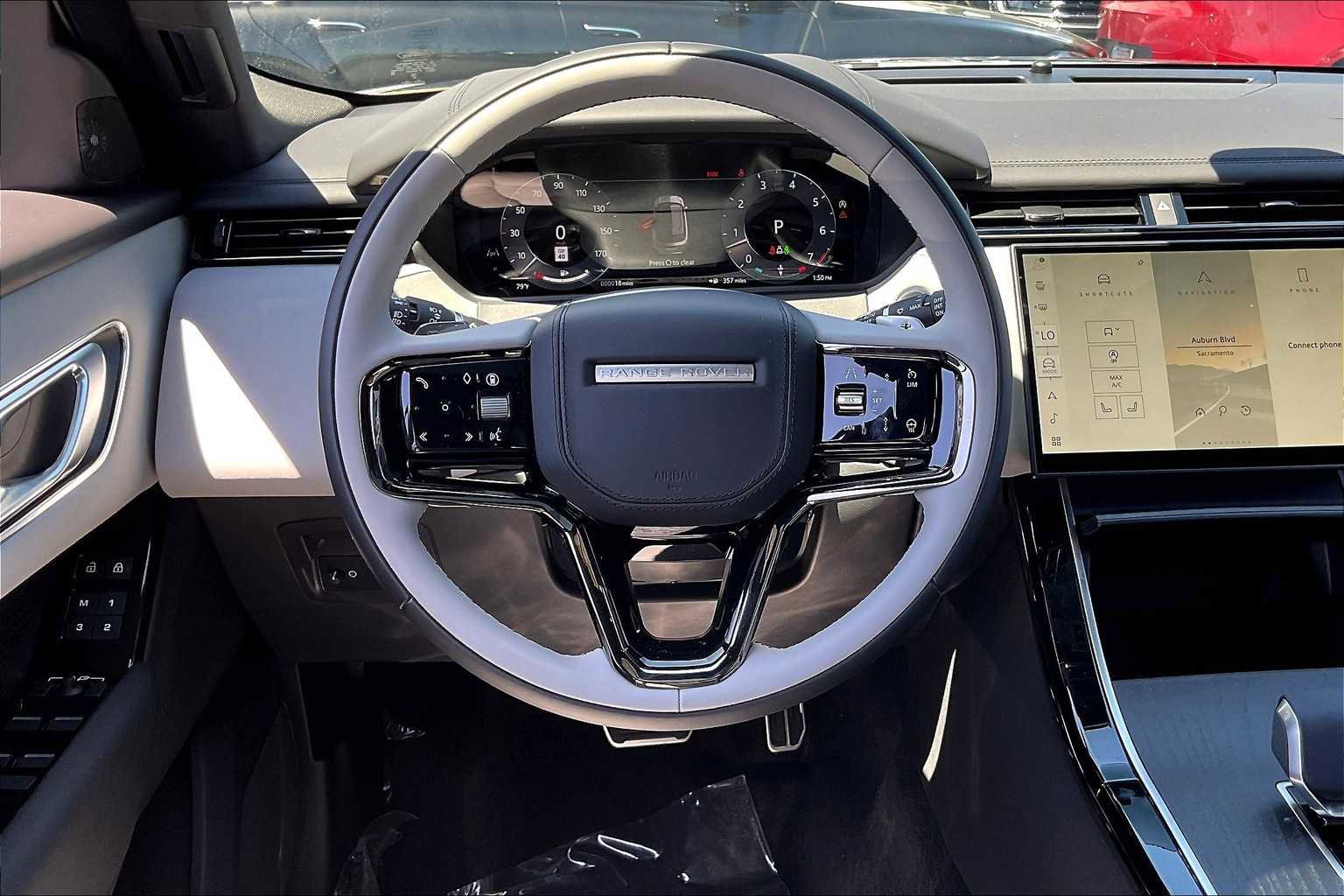 New 2026 Land Rover Range Rover Velar Dynamic SE image 15