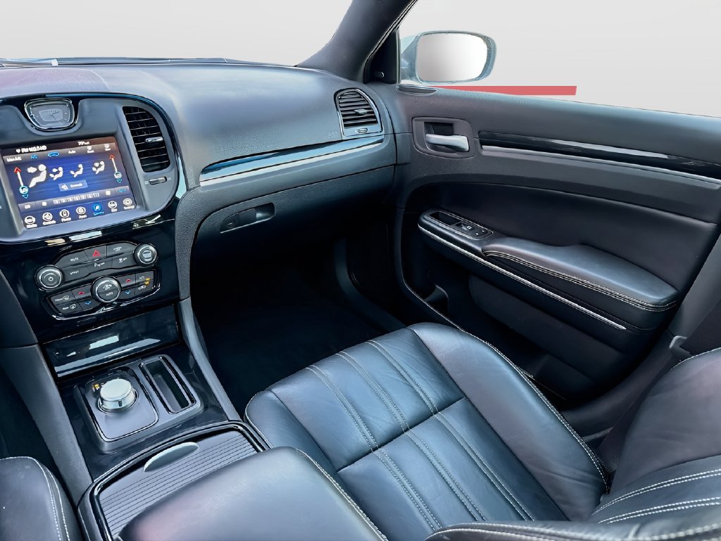 Used 2023 Chrysler 300 S RWD image 25