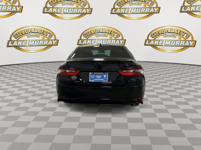 Used 2023 Toyota Camry SE FWD image 2
