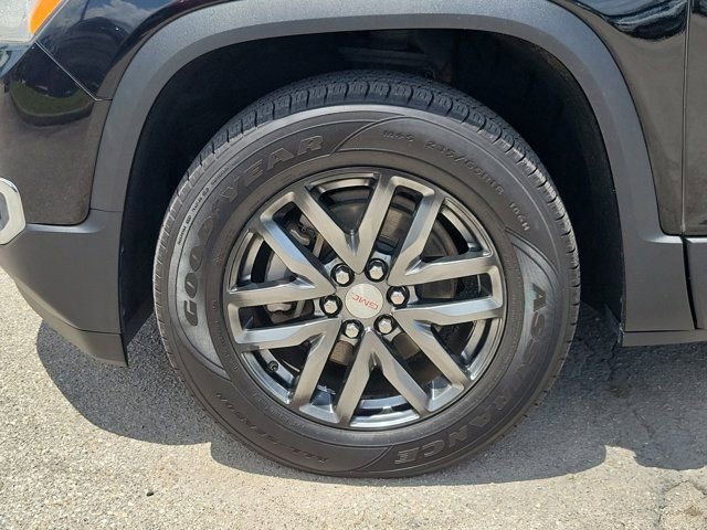 Used 2017 GMC Acadia SLT image 8