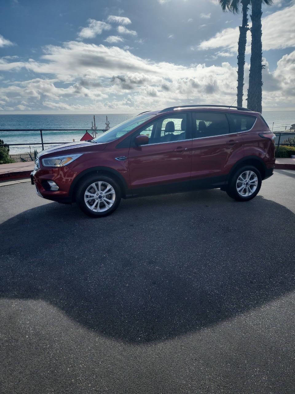 Used 2017 Ford Escape SE w/ SE Leather Comfort Package FWD image 19