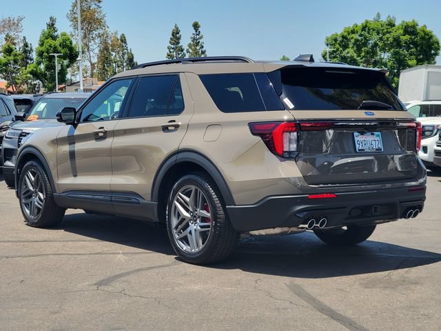 Used 2026 Ford Explorer ST w/ Sun And Sound Package AWD/4WD image 2