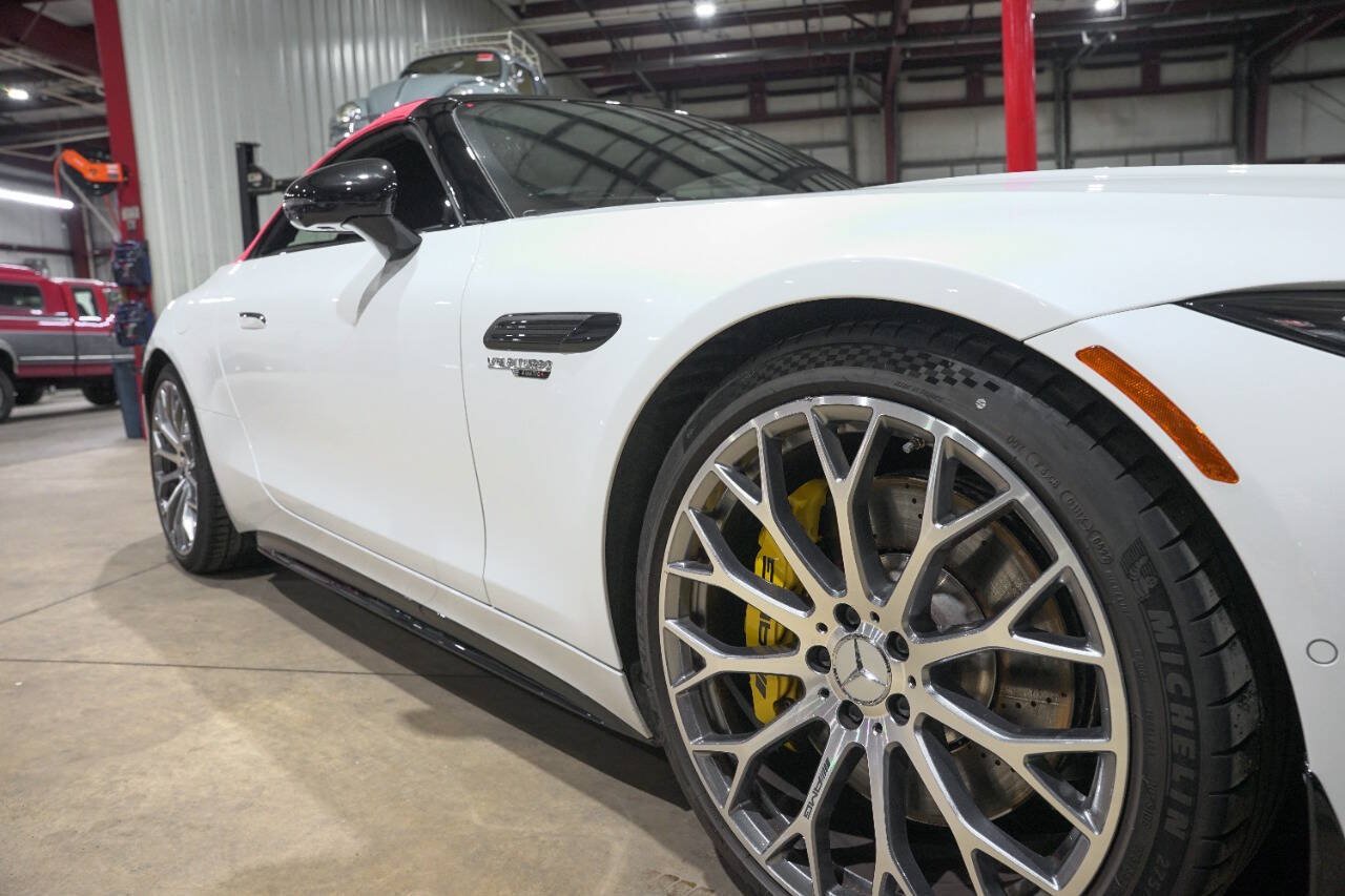 Used 2022 Mercedes-Benz SL 63 AMG 4MATIC image 40