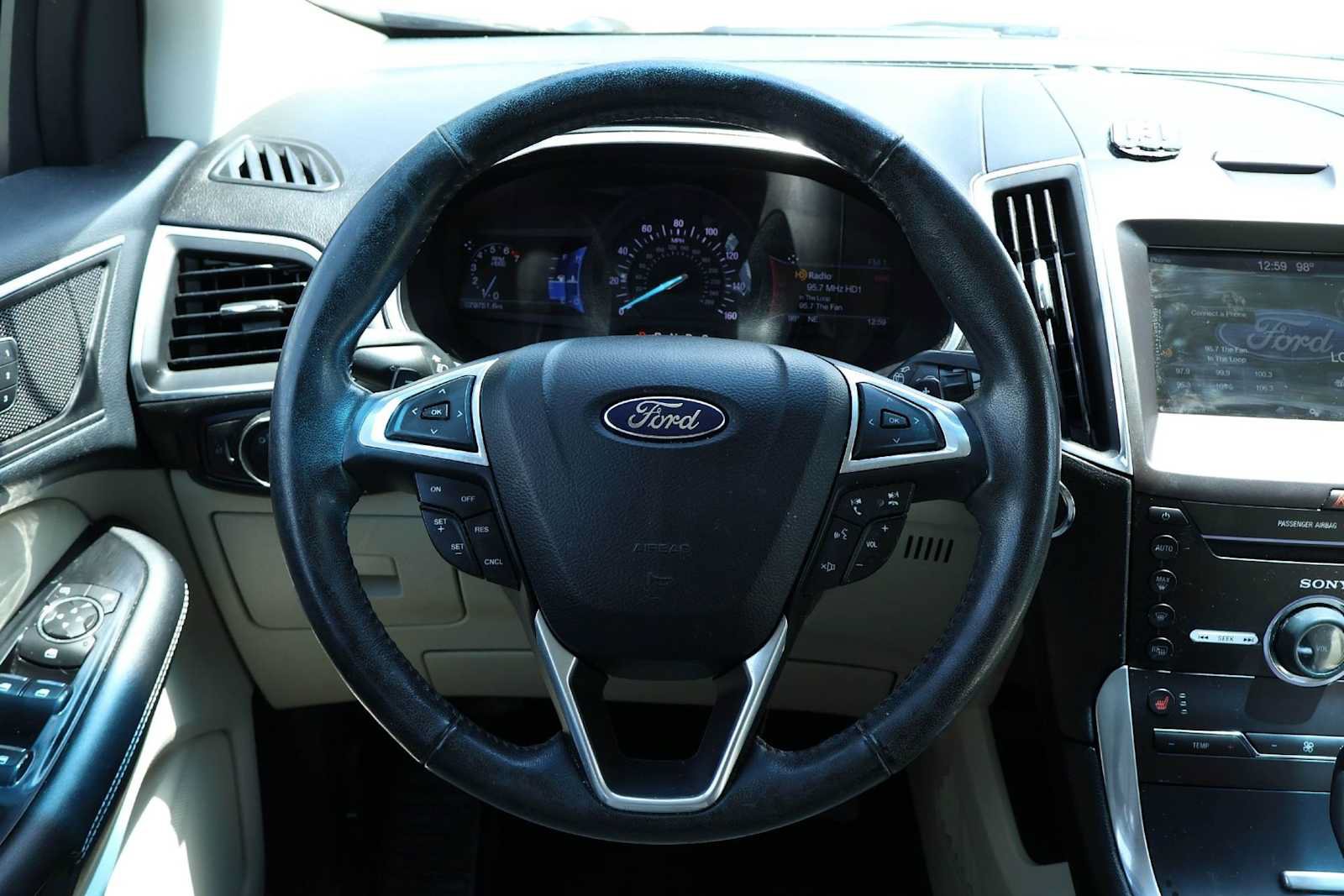 Used 2015 Ford Edge Titanium AWD/4WD image 15