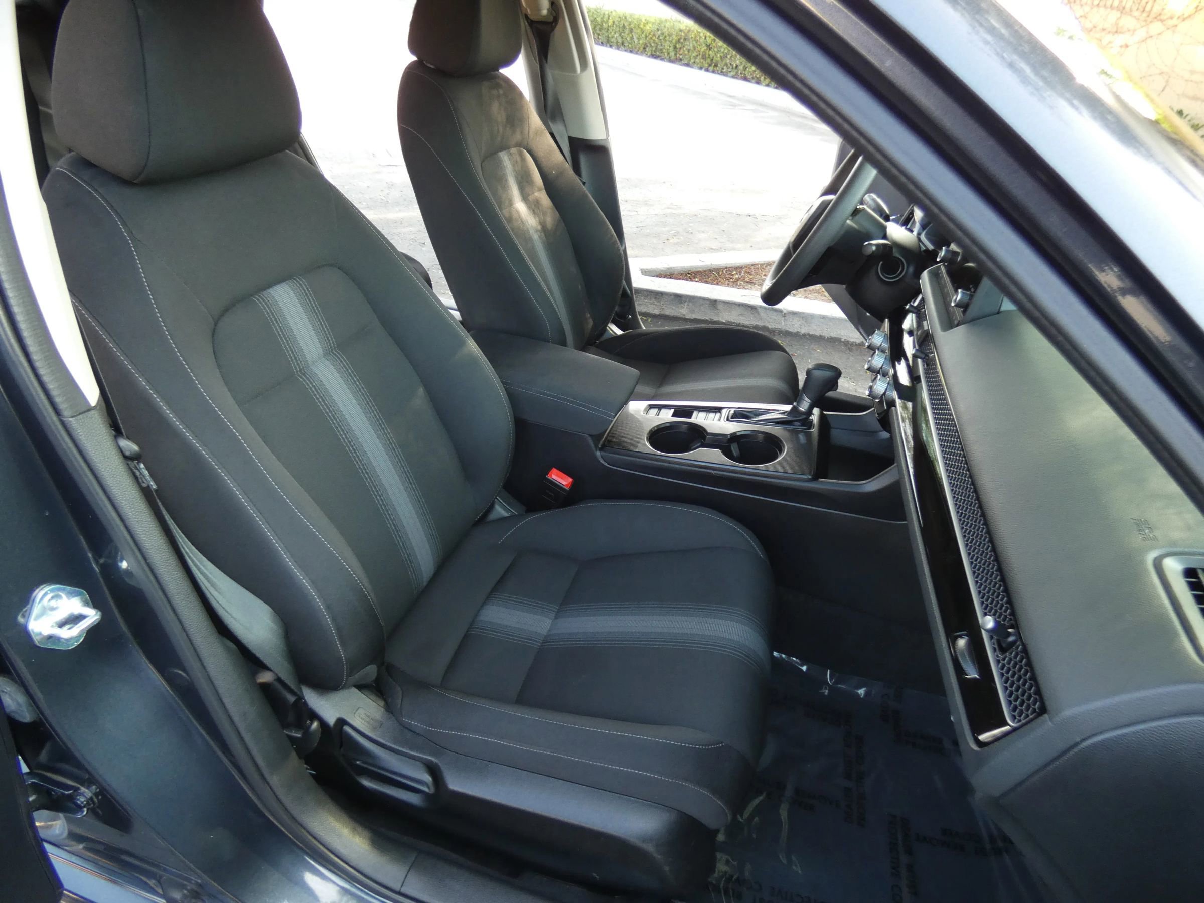 Used 2022 Honda Civic LX image 28