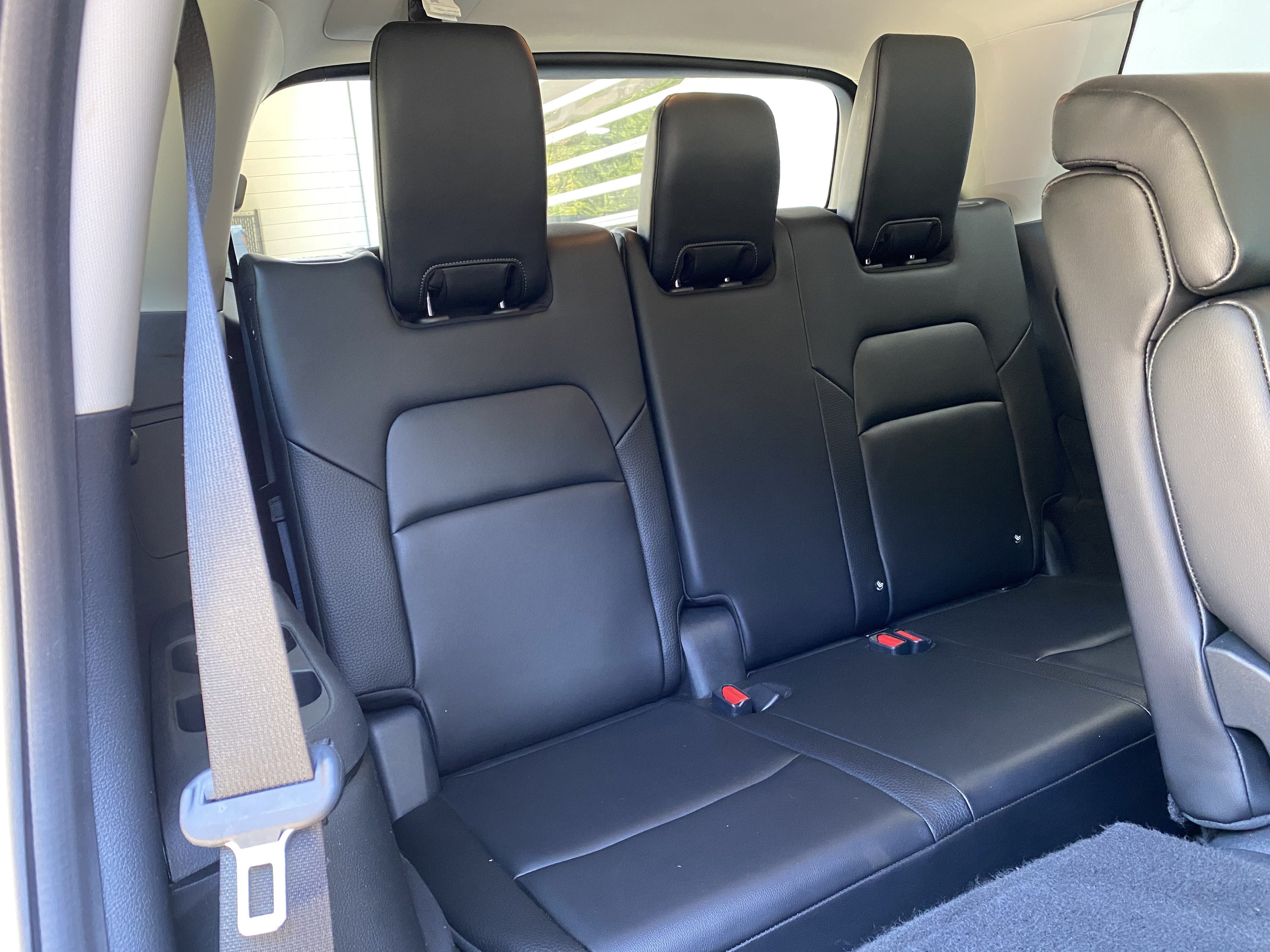 Used 2024 Nissan Pathfinder SL FWD image 34