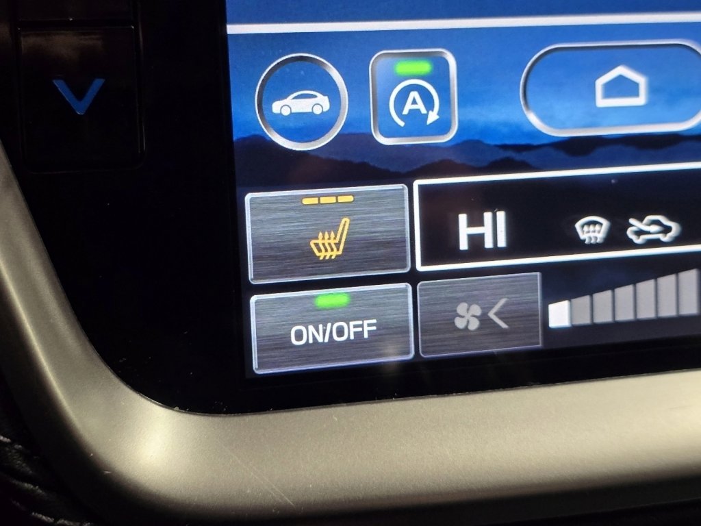 Used 2023 Subaru Outback Premium image 6