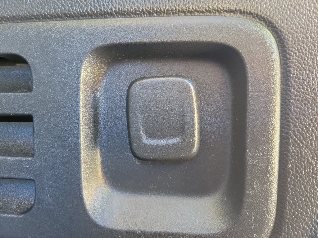 Used 2020 Chevrolet Traverse LS w/ LPO, Floor Liner Package FWD image 7