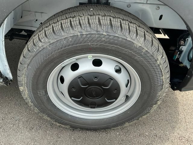 New 2026 Ford Transit 250 148 Medium Roof RWD image 11