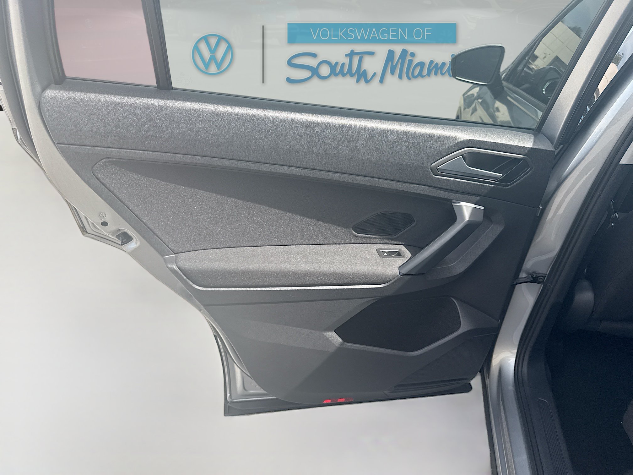 Used 2019 Volkswagen Tiguan S w/ Driver Assistance Package FWD image 25