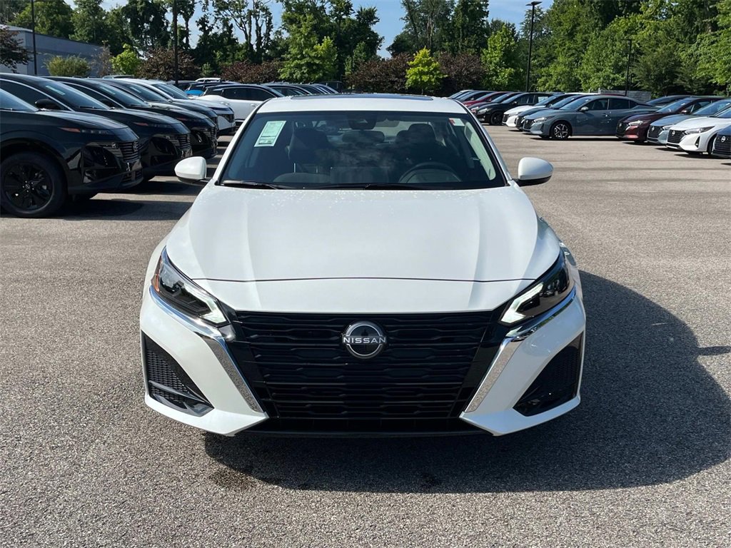 New 2025 Nissan Altima 2.5 SV w/ SV Special Edition Package image 9