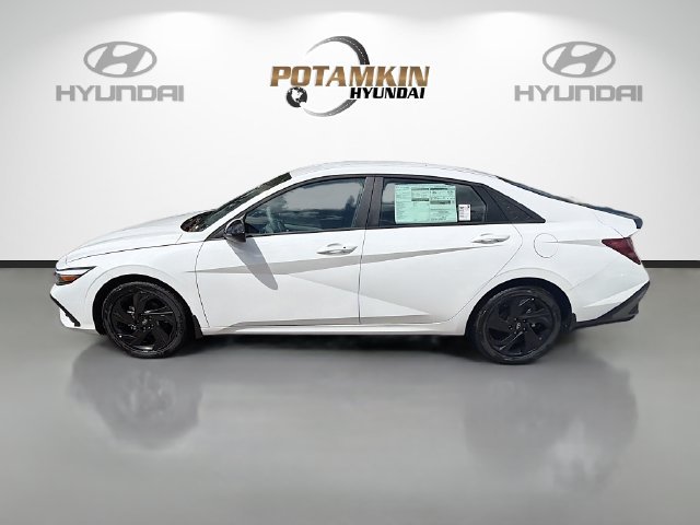 New 2026 Hyundai Elantra Sport FWD image 8