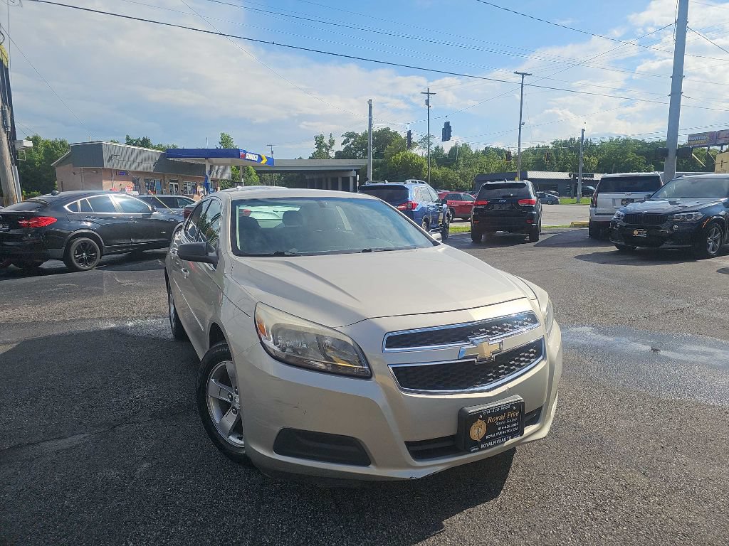Used 2013 Chevrolet Malibu LS w/ Protection Package FWD image 5